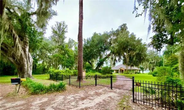 20924 NE 132ND AVE, Waldo, FL 32694
