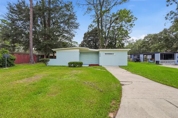 2832 NE 11TH TER, Gainesville, FL 32609