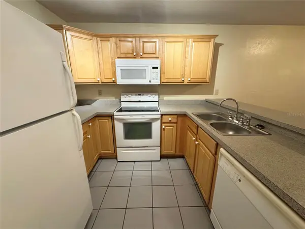 77 SE 16TH AVE #B201, Gainesville, FL 32601