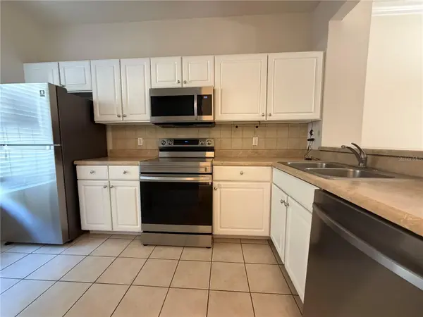 4445 NW 49TH ST #102, Gainesville, FL 32606