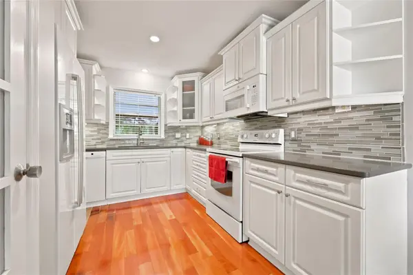 5609 NW 34TH ST, Gainesville, FL 32653