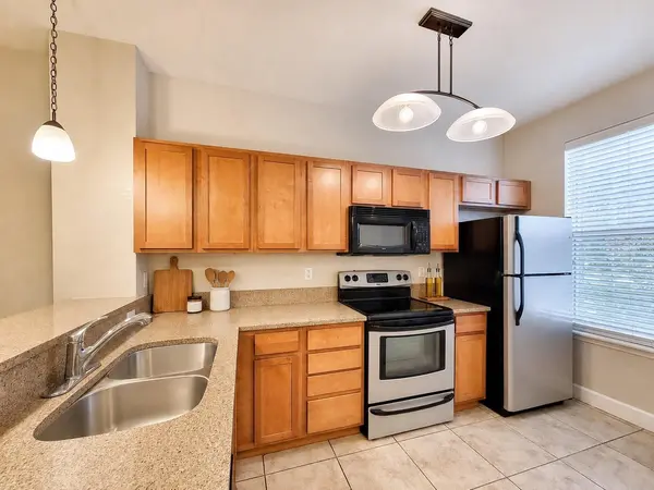 2508 SW 35TH PL #70, Gainesville, FL 32608