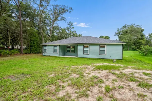 111 BREEZEWAY AVE, Satsuma, FL 32189