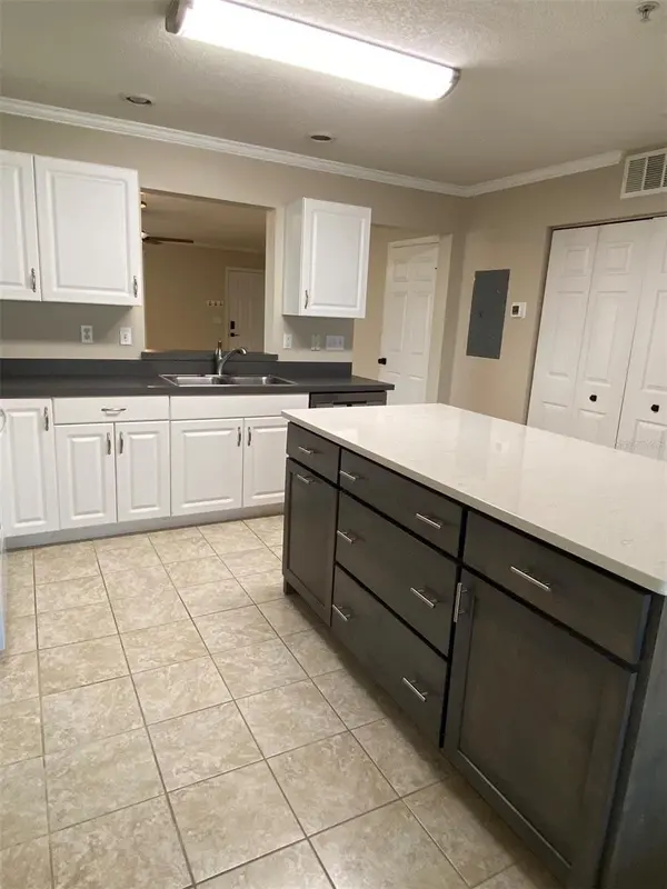 4574 SW 48TH WAY #103, Gainesville, FL 32608