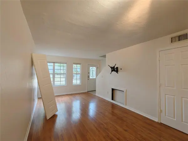 620 SW 10TH LANE #4, Gainesville, FL 32601