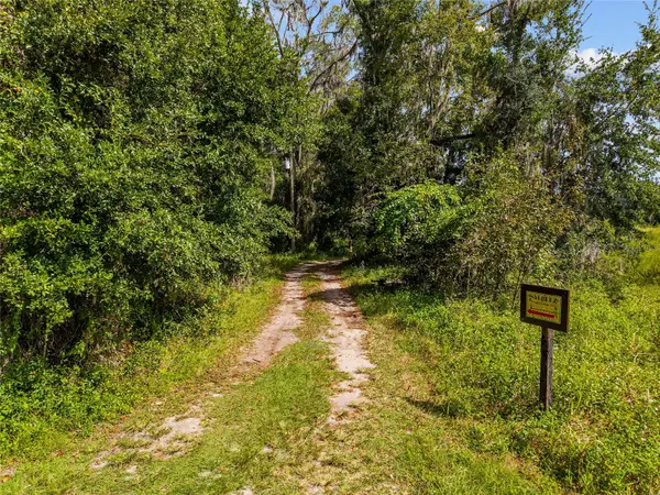 8543 NW 71 TER, Gainesville, FL 32653