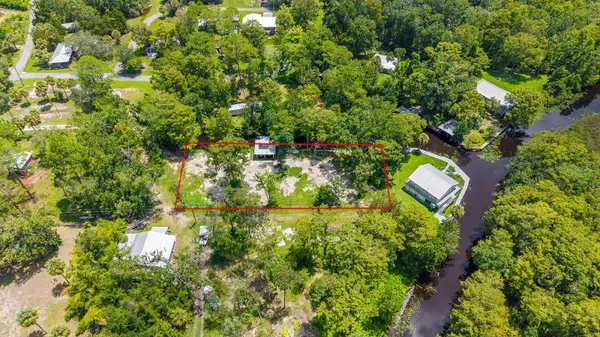 000 SE 376TH ST, Suwannee, FL 32692