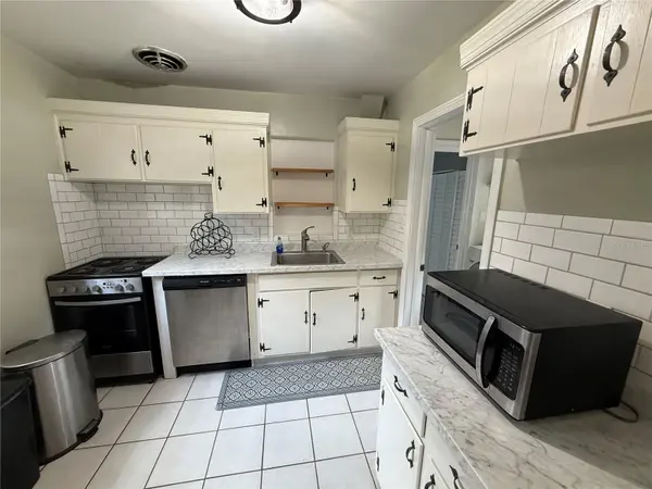 313 NW 34TH DR, Gainesville, FL 32607