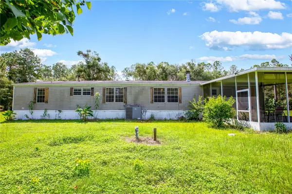 104 EVERETT ST, Palatka, FL 32177