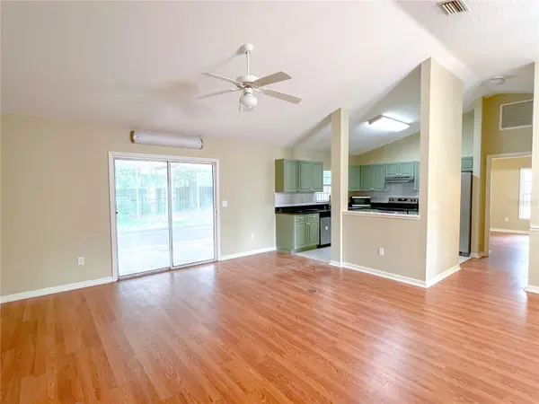 8414 SW 66TH LN, Gainesville, FL 32608