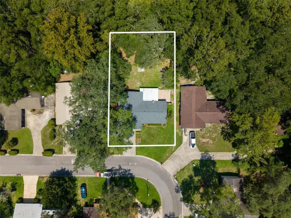 8114 SW 12TH PL, Gainesville, FL 32607
