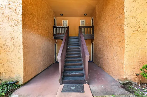 1810 NW 23RD #201, Gainesville, FL 32605