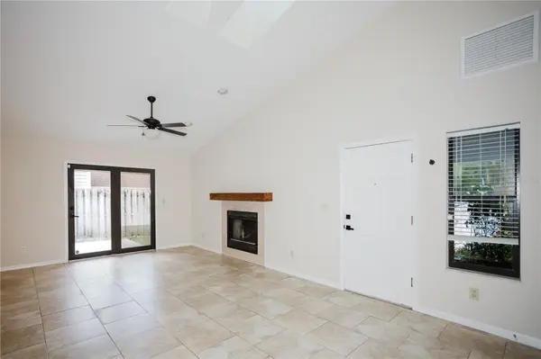 3915 NW 7TH PL, Gainesville, FL 32607