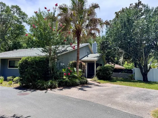 3915 NW 7TH PL, Gainesville, FL 32607