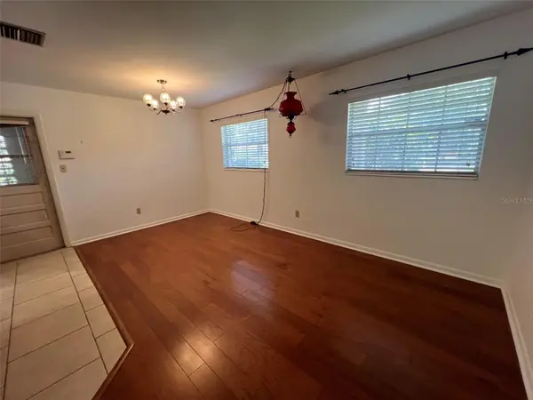 703 NE 5TH PL, Gainesville, FL 32601