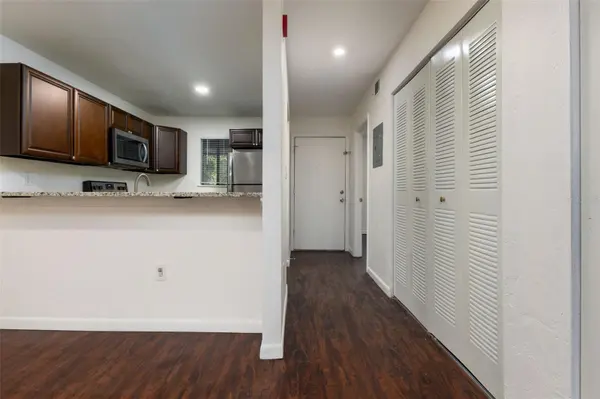 89 SE 16TH AVE #P302, Gainesville, FL 32601