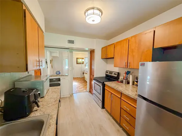 1815 NE 7TH ST, Gainesville, FL 32609