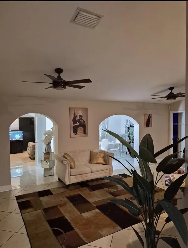 4856 ARCHIE LN, Fort Myers, FL 33905