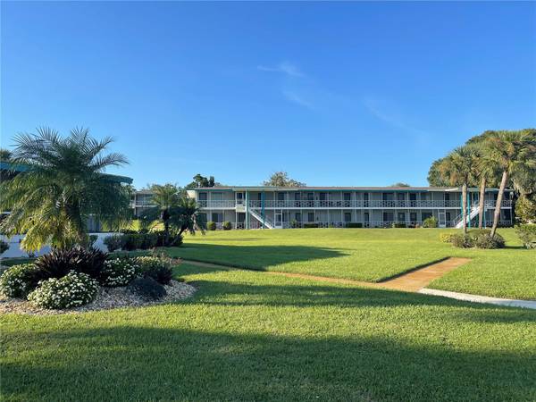 1600 W LAKE PARKER DR #A25, Lakeland, FL 33805