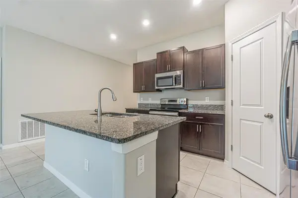 13009 MAJESTIC GARDEN LN, Riverview, FL 33579