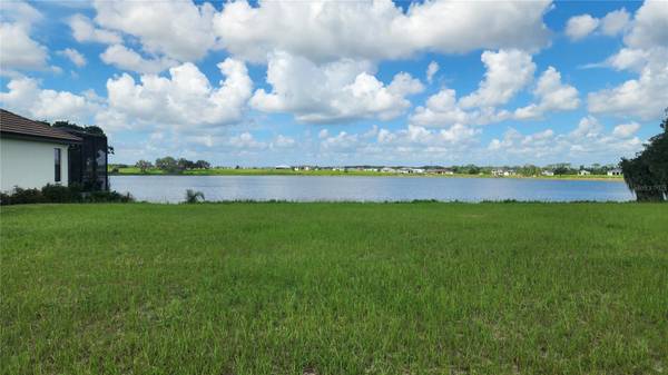 156 VALENCIA RIDGE DR, Auburndale, FL 33823