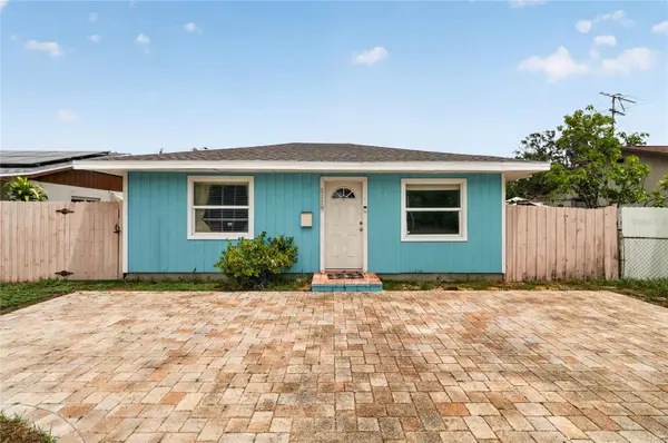 1119 54TH AVE N, St Petersburg, FL 33703