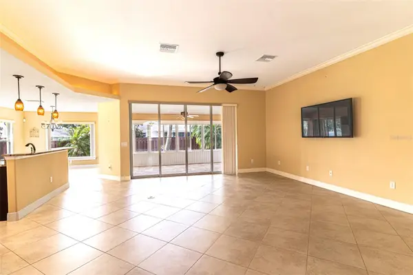 3715 SEBRING Pkwy, Sebring, FL 33870