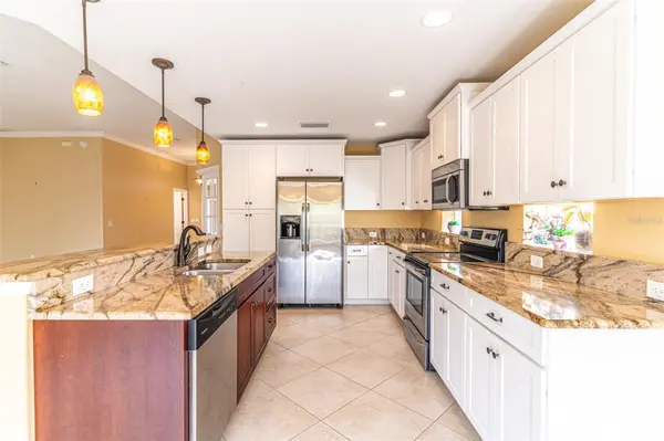 3715 SEBRING Pkwy, Sebring, FL 33870