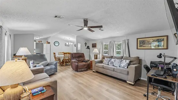 2690 SHINER DR, Lake Wales, FL 33898