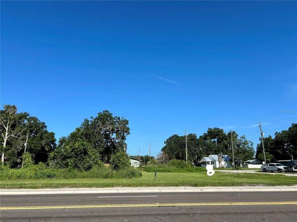 109 ORANGE ST, Bowling Green, FL 33834