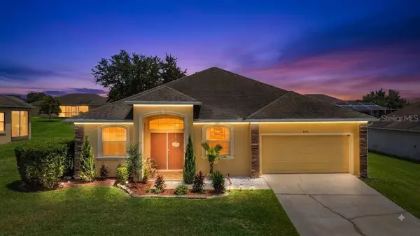 8230 WOODVINE CIR, Lakeland, FL 33810