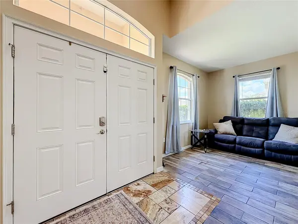8230 WOODVINE CIR, Lakeland, FL 33810