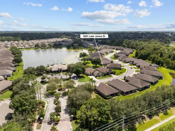 8281 LAKE JAMES DR, Lakeland, FL 33810