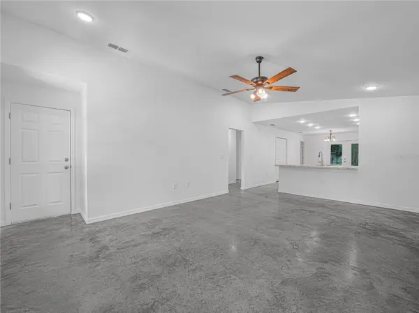 118 HIGHLAND AVE, Auburndale, FL 33823