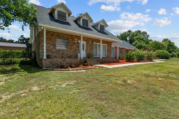 1715 LAKE MIRIAM DR, Lakeland, FL 33813