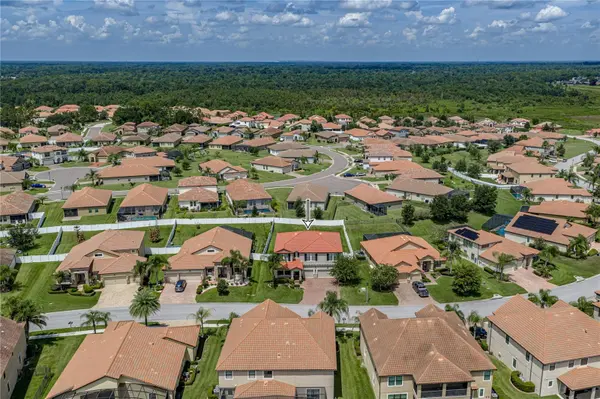 1902 VIA LAGO DR, Lakeland, FL 33810