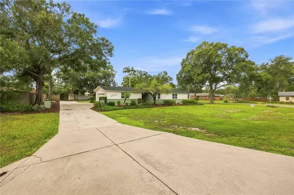3540 PEACOCK LN, Mulberry, FL 33860