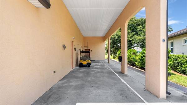 1230 MOTORCOACH DR, Polk City, FL 33868