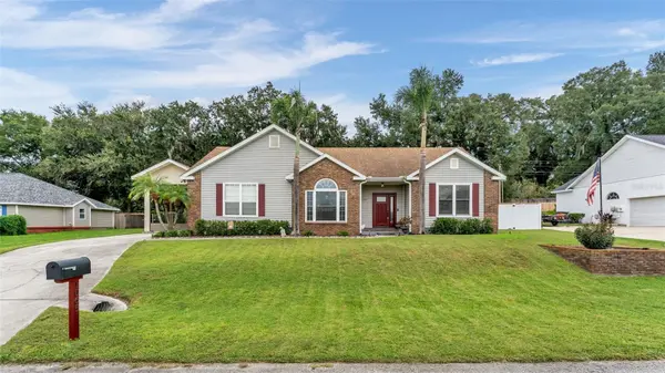 1065 HIDDEN DR, Lakeland, FL 33809