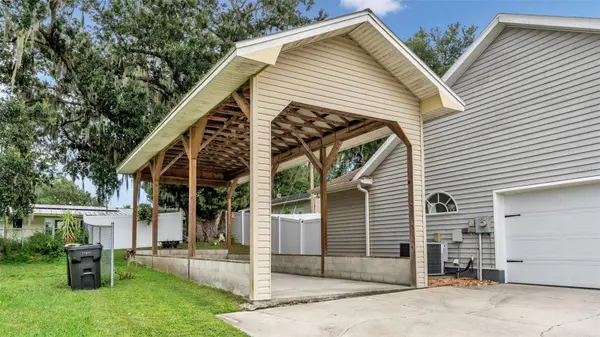 1065 HIDDEN DR, Lakeland, FL 33809