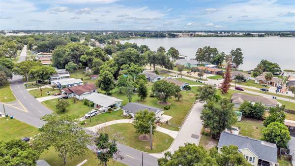1668 ROSELAWN ST SW, Winter Haven, FL 33880