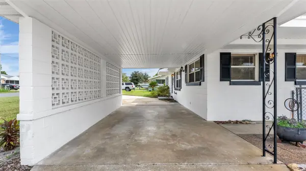 1668 ROSELAWN ST SW, Winter Haven, FL 33880