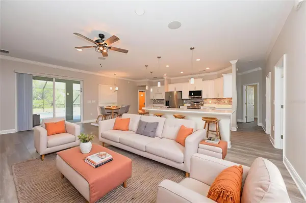 299 TRAVELERS CREEK DR, Auburndale, FL 33823