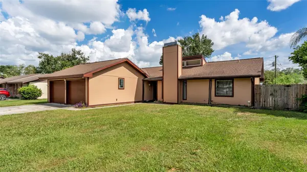 2236 COUNTRY LOOP N, Lakeland, FL 33811
