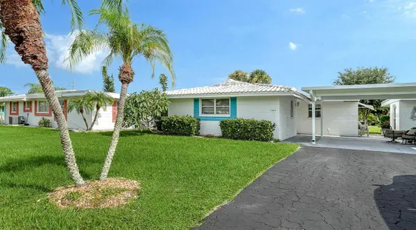 1523 LAKESIDE DR #15, Venice, FL 34293
