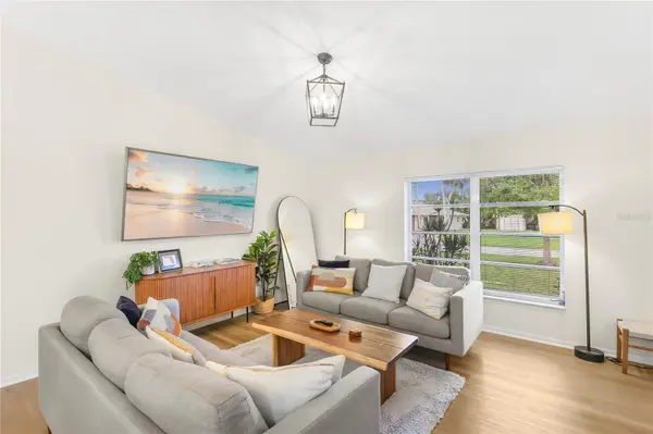 3207 VALENCIA RD, Venice, FL 34293
