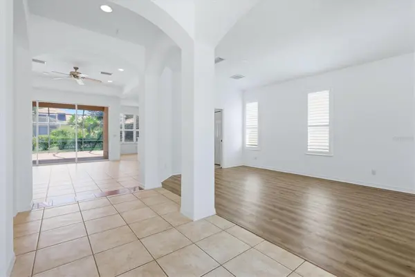 9089 WILLOW BROOK DR, Sarasota, FL 34238