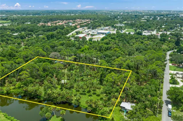 TWIN LAKES AVE #B1, Nokomis, FL 34275