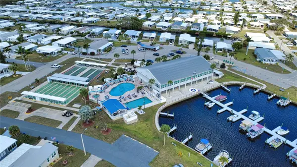 516 TAMPICO DR, North Port, FL 34287