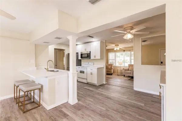 3716 MUNDY RIDGE DR, Sarasota, FL 34233